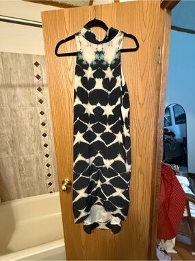 Sleeveless High-Low Midi Dress in Navy and White Tie-Dye